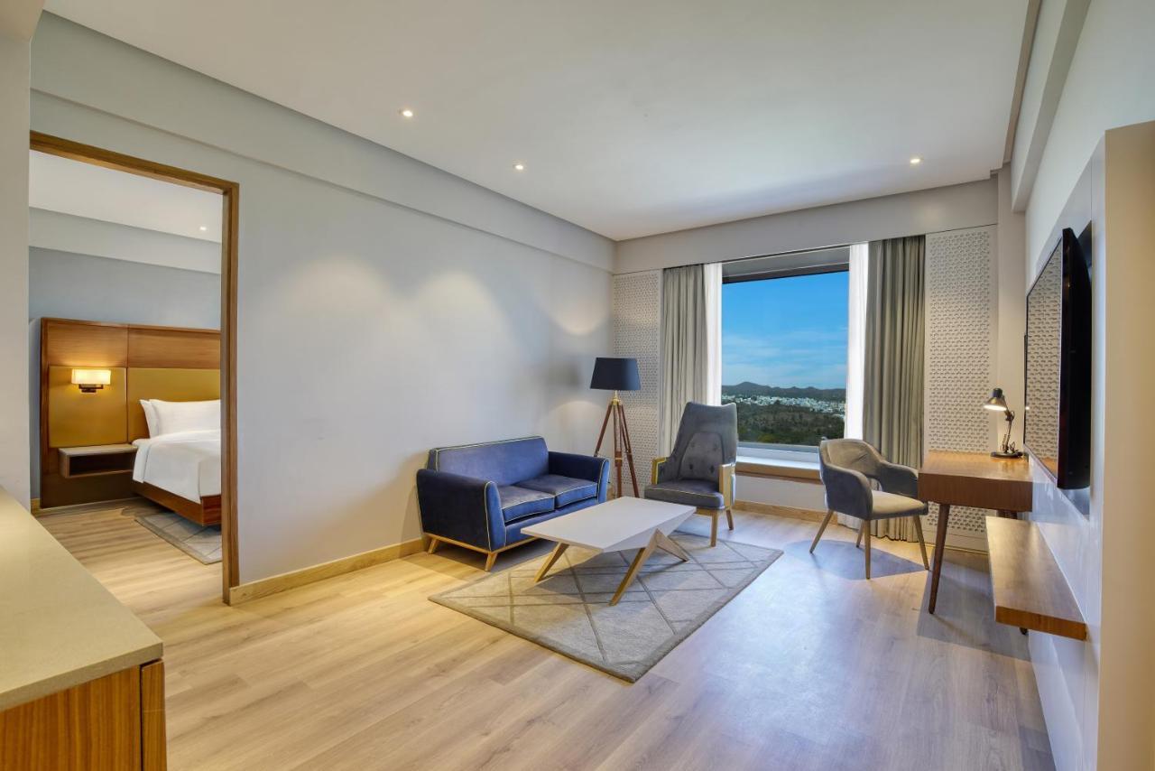 Radisson Hotel Nāthdwāra Kültér fotó