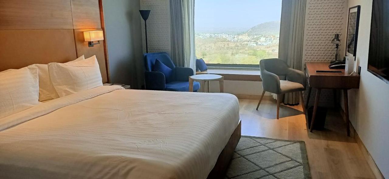 Radisson Hotel Nāthdwāra Kültér fotó