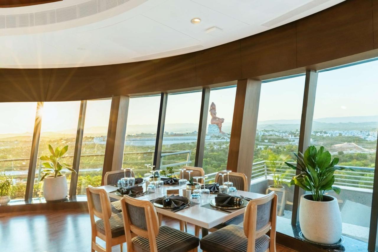 Radisson Hotel Nāthdwāra Kültér fotó