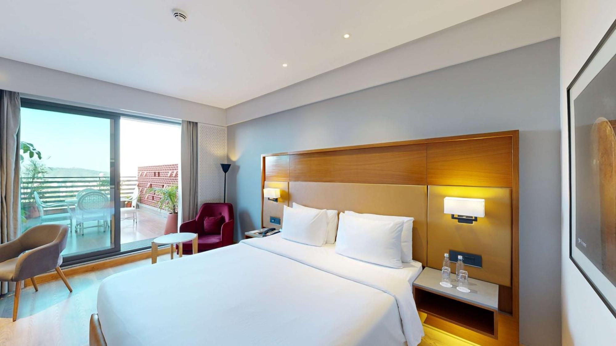Radisson Hotel Nāthdwāra Kültér fotó